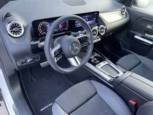 Certified 2025 Mercedes-Benz GLA 250 4MATIC image 18