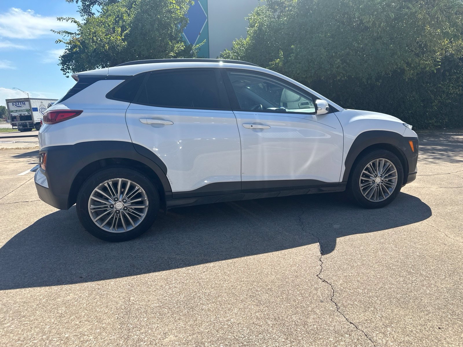 Used 2019 Hyundai Kona SEL w/ Cargo Package FWD image 4