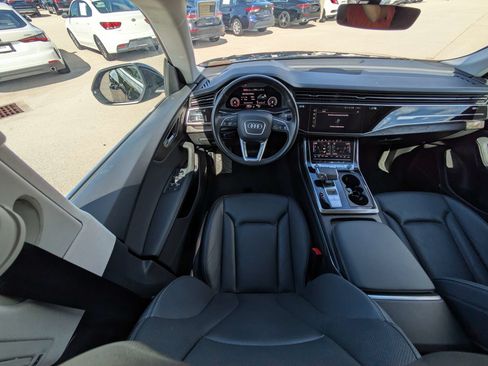Used 2023 Audi Q8 Prestige AWD/4WD image 18