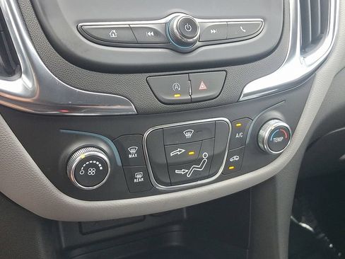 Certified 2024 Chevrolet Equinox LS w/ Driver Confidence II Package FWD image 16