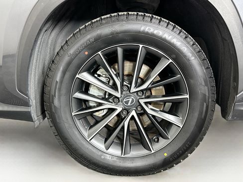 Used 2024 Lexus NX 250 FWD image 11