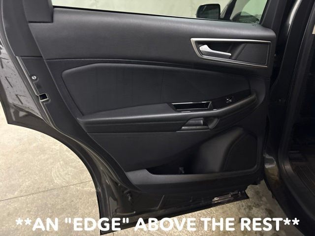 Used 2020 Ford Edge SEL w/ Convenience Package AWD/4WD image 22