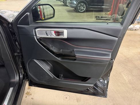 Used 2023 Ford Explorer ST-Line w/ Class IV Trailer Tow Package image 16