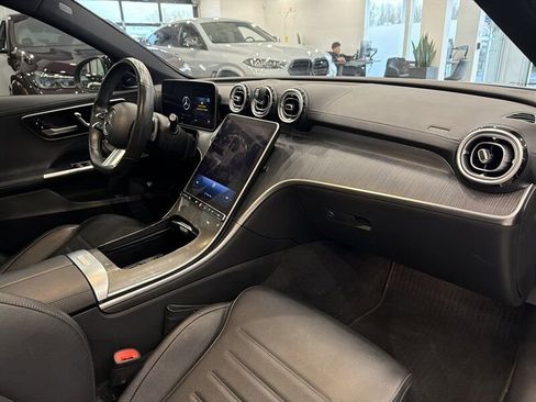 Used 2022 Mercedes-Benz C 300 Sedan image 9