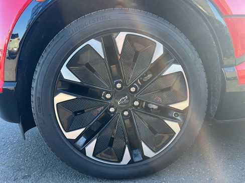 Used 2024 Chevrolet Blazer EV RS image 11