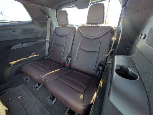 Used 2022 Cadillac XT6 Premium Luxury w/ Technology Package image 10