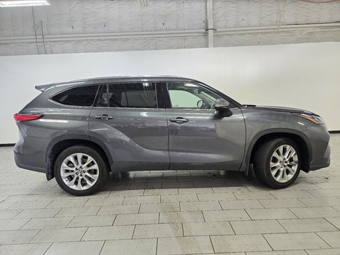 Certified 2020 Toyota Highlander Limited image 21