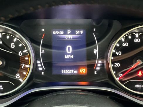 Used 2018 Jeep Compass Latitude image 23