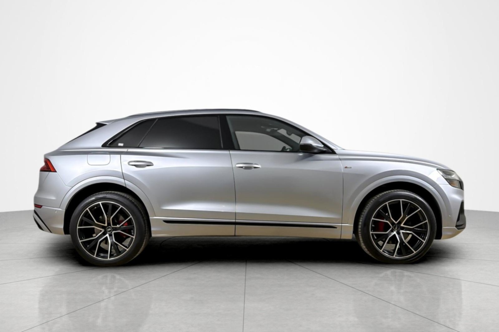 Used 2022 Audi Q8 Premium Plus AWD/4WD image 6