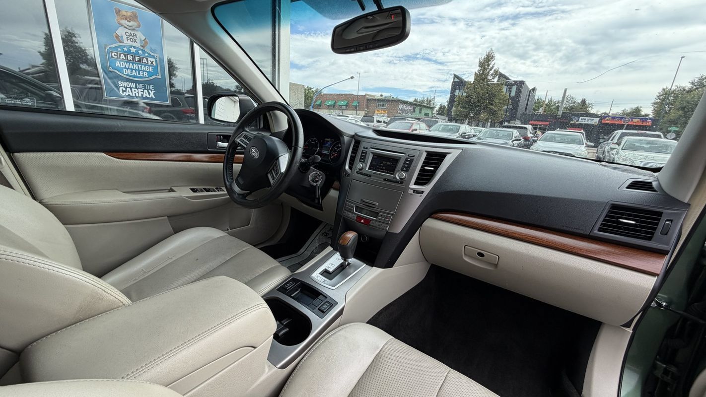 Used 2013 Subaru Outback 2.5i Limited AWD/4WD image 14