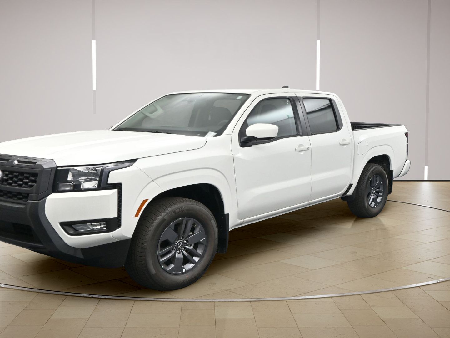 Certified 2025 Nissan Frontier SV w/ SV Convenience Package RWD image 3