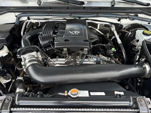 Used 2012 Nissan Frontier PRO-4X AWD/4WD image 30