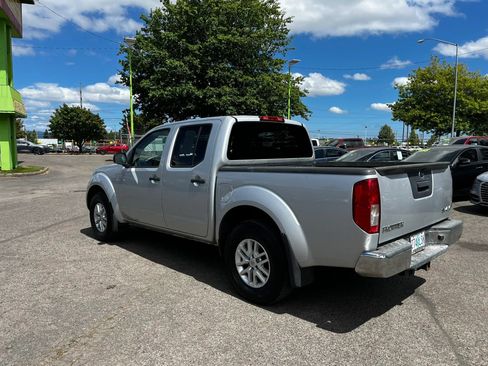 Used 2018 Nissan Frontier SV AWD/4WD image 5