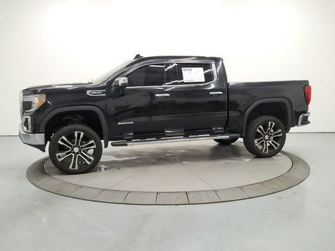 Used 2022 GMC Sierra 1500 SLT w/ SLT Premium Plus Package AWD/4WD image 4