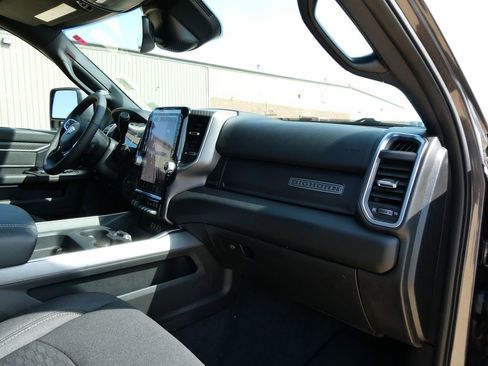 New 2026 RAM 2500 Big Horn AWD/4WD image 11