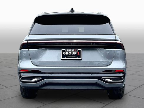 Used 2024 Lincoln Nautilus Reserve w/ Equipment Group 203A AWD/4WD image 5