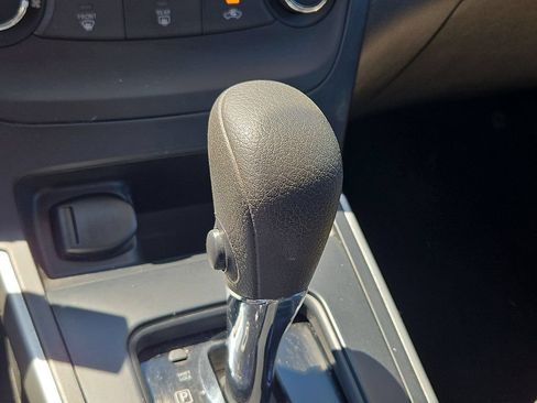 Used 2018 Nissan Sentra S w/ S Midnight Style Package FWD image 16