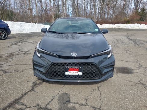 Certified 2025 Toyota Corolla SE w/ SE Premium Package image 2