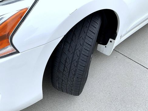 Used 2015 Nissan Altima 2.5 SL w/ Moonroof Package FWD image 25