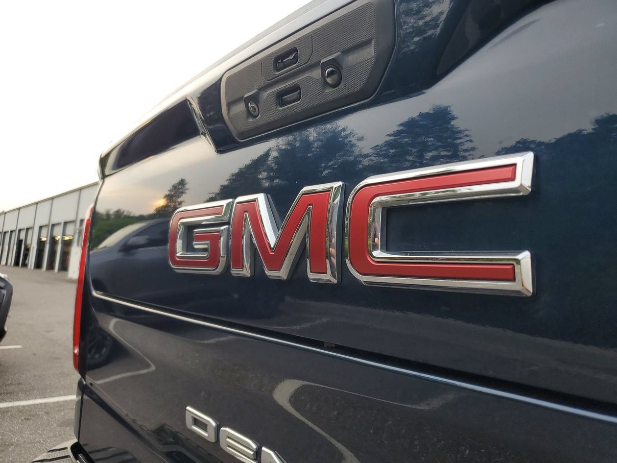 Used 2022 GMC Sierra 1500 Denali w/ Denali Premium Package AWD/4WD image 6