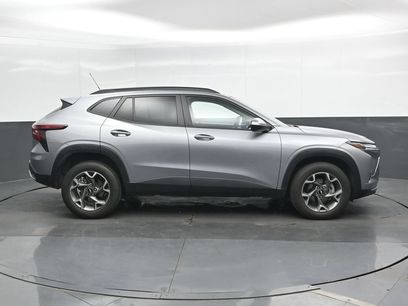 Used 2025 Chevrolet Trax LT