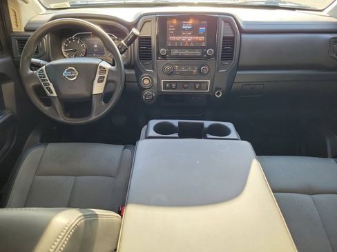 Used 2021 Nissan Titan S image 19