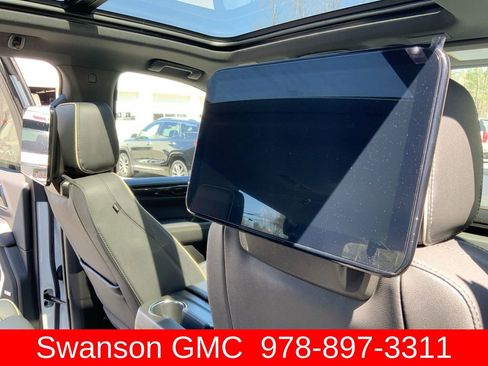 New 2026 GMC Yukon Elevation w/ Elevation Premium Package AWD/4WD image 31