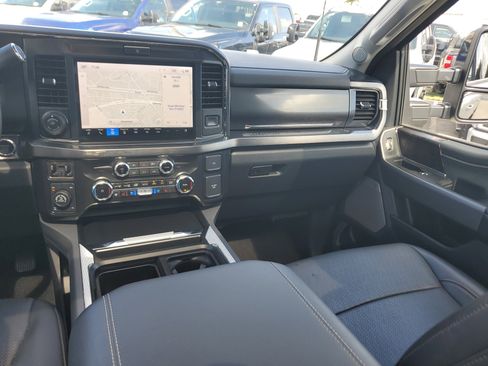 Used 2025 Ford F250 Lariat w/ Lariat Ultimate Package image 16