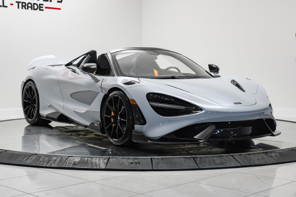 Used 2022 McLaren 765LT RWD image 3