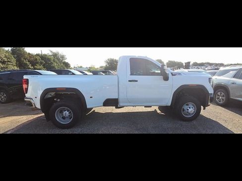 Used 2024 GMC Sierra 3500 Pro image 8