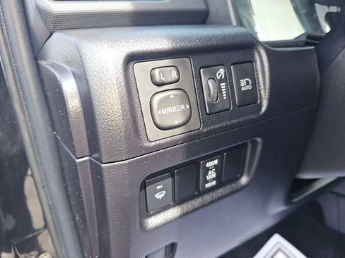 Used 2021 Toyota 4Runner TRD Off-Road Premium image 33