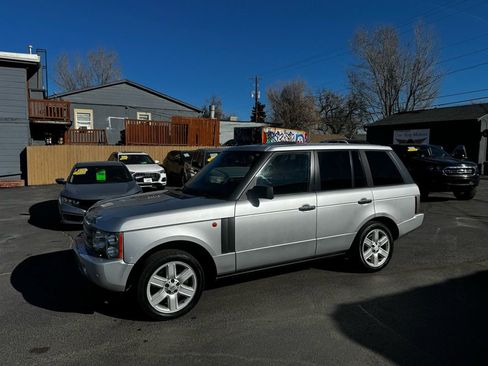 Used 2004 Land Rover Range Rover HSE image 2