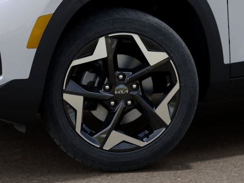 New 2026 Kia Seltos EX FWD image 9