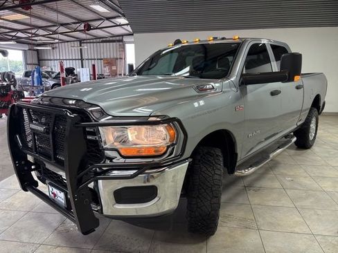Used 2021 RAM 2500 Tradesman AWD/4WD image 3