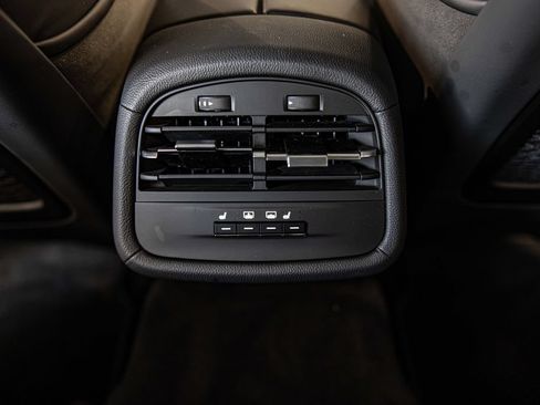 Used 2023 Maserati Ghibli Modena Q4 AWD/4WD image 38