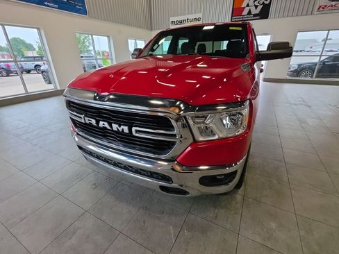 Used 2019 RAM 1500 Big Horn AWD/4WD image 3