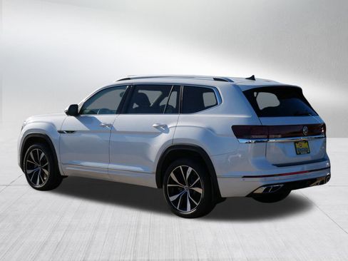 New 2026 Volkswagen Atlas SEL Premium R-Line image 2