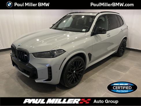 Used 2024 BMW X5 M60i image 1