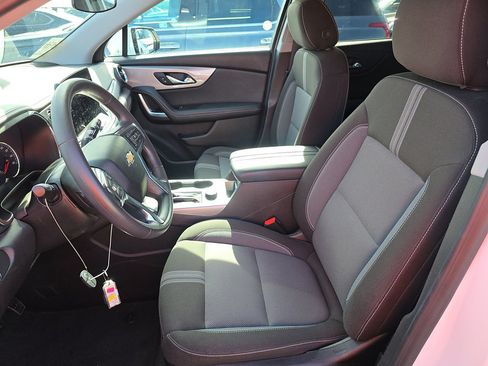 Used 2025 Chevrolet Blazer LT AWD/4WD image 6