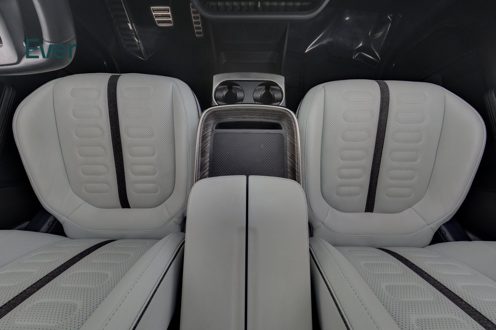 Used 2022 Rivian R1T Adventure AWD/4WD image 27