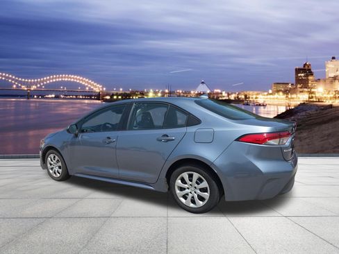 Used 2024 Toyota Corolla LE FWD image 3