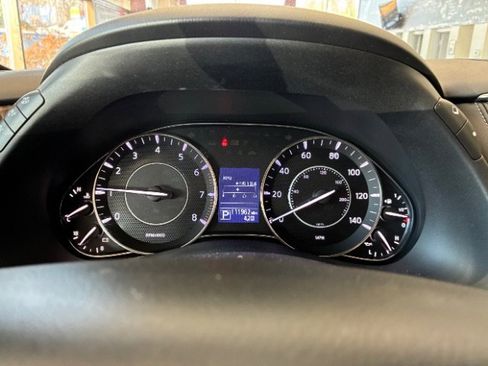 Used 2018 Nissan Armada Platinum w/ Captain Seat Package RWD image 27