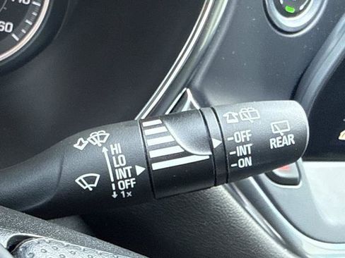 Used 2025 Chevrolet Blazer LT AWD/4WD image 14