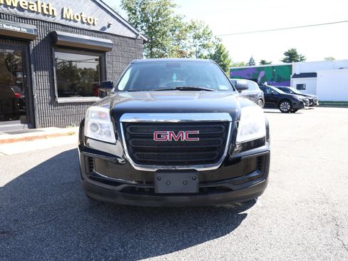 Used 2017 GMC Terrain SLE FWD image 2