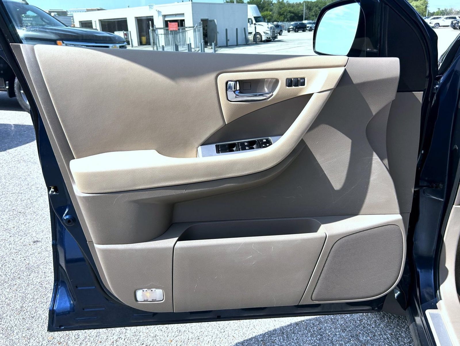 Used 2007 Nissan Murano SL w/ Touring Pkg AWD/4WD image 9