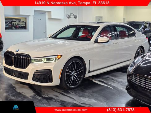 Used 2021 BMW 750i xDrive w/ Executive Package AWD/4WD image 8