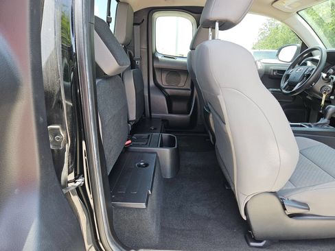 Used 2022 Toyota Tacoma SR w/ SR Convenience Package RWD image 25
