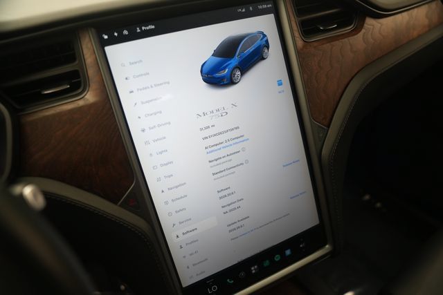 Used 2018 Tesla Model X 75D AWD/4WD image 40