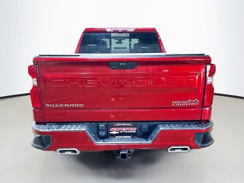 Used 2021 Chevrolet Silverado 1500 High Country w/ Technology Package AWD/4WD image 8
