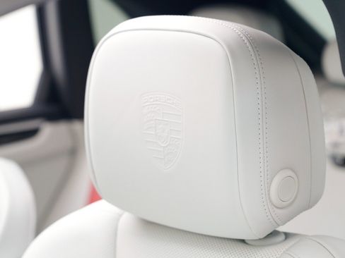 New 2026 Porsche Macan S image 22